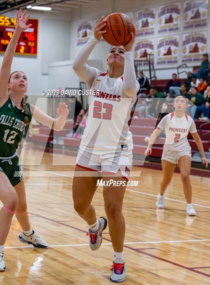 Thumbnail 2 in Patriot vs. Falls Church (Cougar Holiday Classic) photogallery.