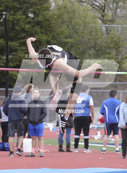 Thumbnail 2 in Glenn Poole Invitational photogallery.