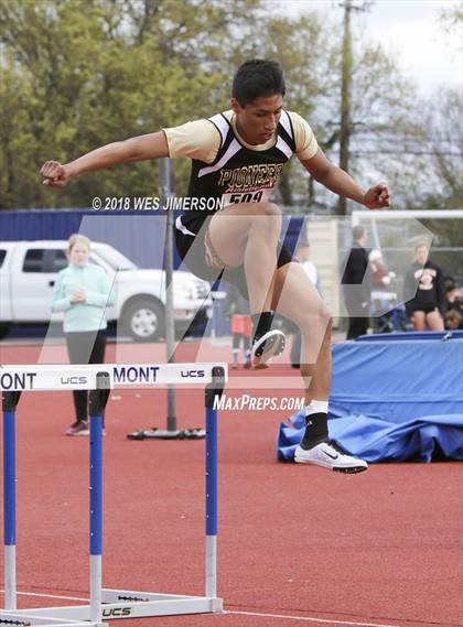 Thumbnail 3 in Glenn Poole Invitational photogallery.