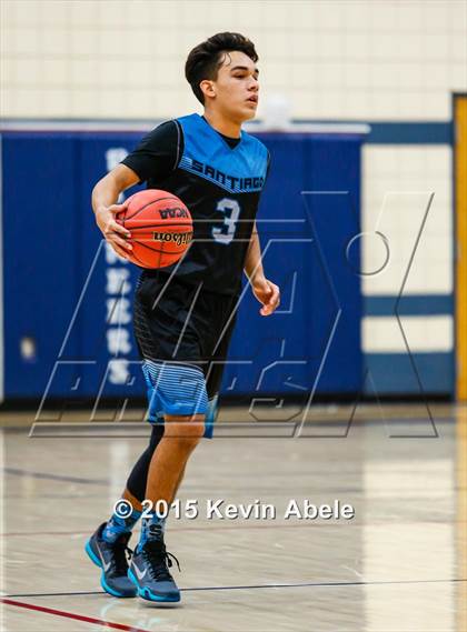 Thumbnail 3 in Higley vs Santiago (Duel in the Desert) photogallery.