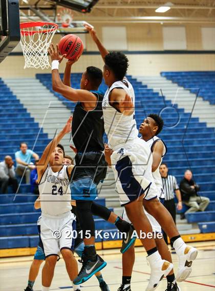 Thumbnail 3 in Higley vs Santiago (Duel in the Desert) photogallery.