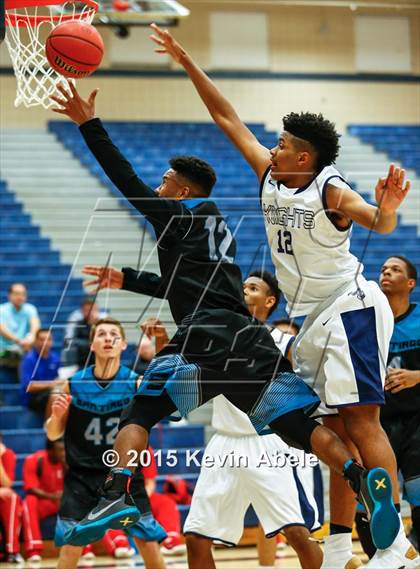Thumbnail 1 in Higley vs Santiago (Duel in the Desert) photogallery.