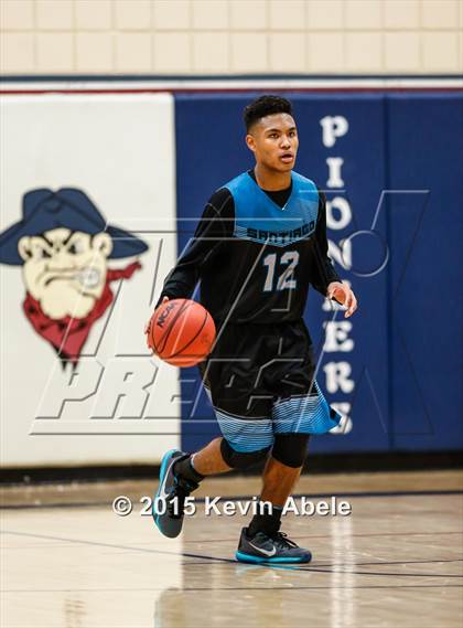 Thumbnail 1 in Higley vs Santiago (Duel in the Desert) photogallery.