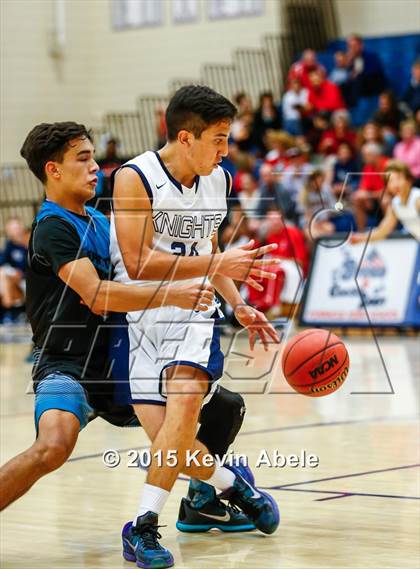 Thumbnail 2 in Higley vs Santiago (Duel in the Desert) photogallery.