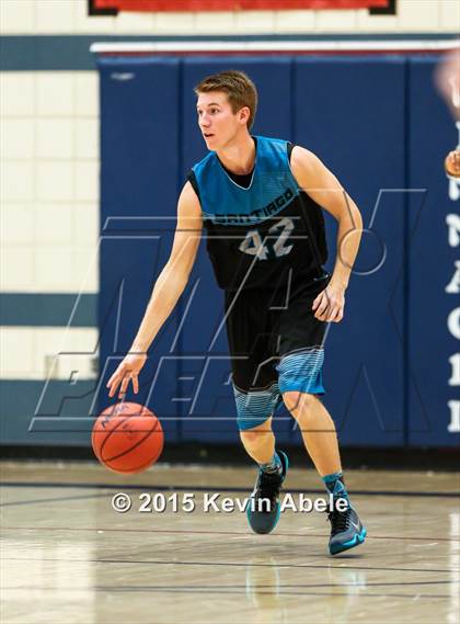 Thumbnail 2 in Higley vs Santiago (Duel in the Desert) photogallery.