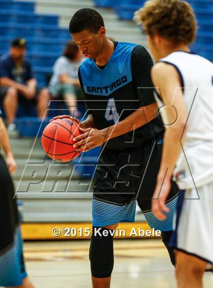 Thumbnail 1 in Higley vs Santiago (Duel in the Desert) photogallery.