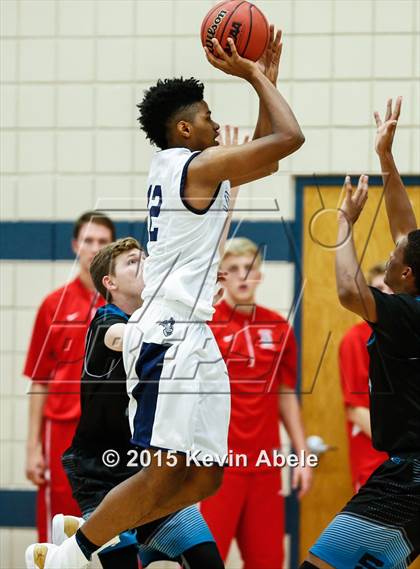 Thumbnail 3 in Higley vs Santiago (Duel in the Desert) photogallery.