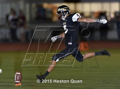 Thumbnail 2 in Canyon vs. Esperanza photogallery.