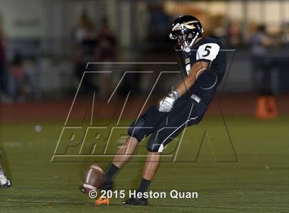 Thumbnail 3 in Canyon vs. Esperanza photogallery.
