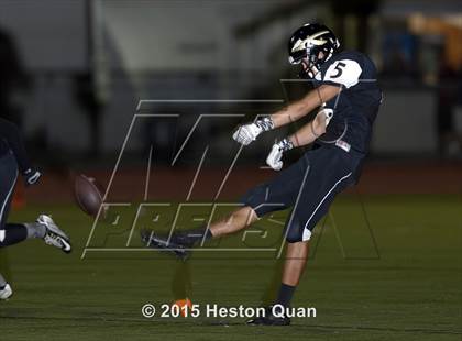 Thumbnail 3 in Canyon vs. Esperanza photogallery.