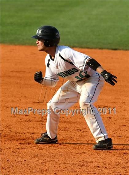 Thumbnail 1 in North Oldham vs. Mercer County  (KHSAA Quarterfinal) photogallery.