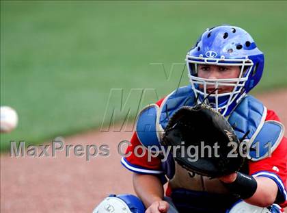 Thumbnail 1 in North Oldham vs. Mercer County  (KHSAA Quarterfinal) photogallery.