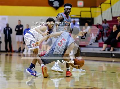 Thumbnail 3 in Alemany vs Maranatha (The Opening Weekend Tournament) photogallery.