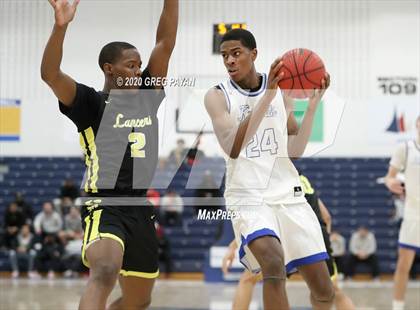 Thumbnail 2 in Bishop McDevitt vs. Gill St. Bernard's (Metro Classic) photogallery.
