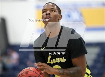 Thumbnail 3 in Bishop McDevitt vs. Gill St. Bernard's (Metro Classic) photogallery.