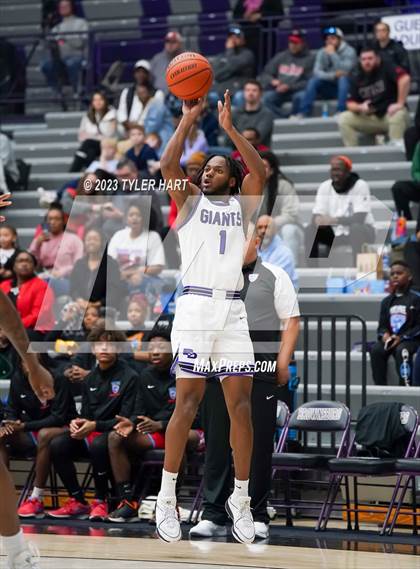 Thumbnail 2 in Fort Wayne Wayne vs. Ben Davis (Sneakers for Santa Shootout) photogallery.