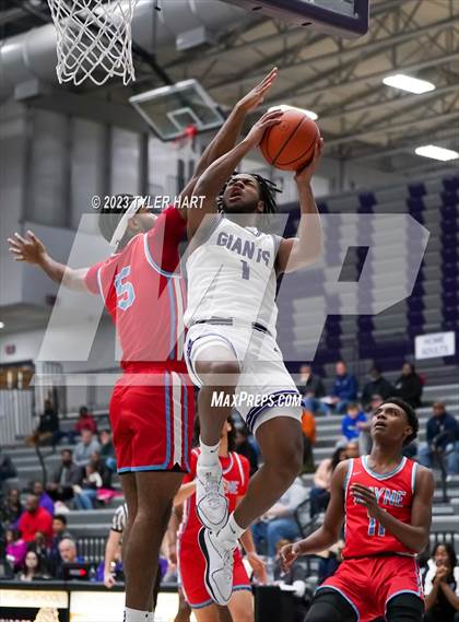 Thumbnail 1 in Fort Wayne Wayne vs. Ben Davis (Sneakers for Santa Shootout) photogallery.
