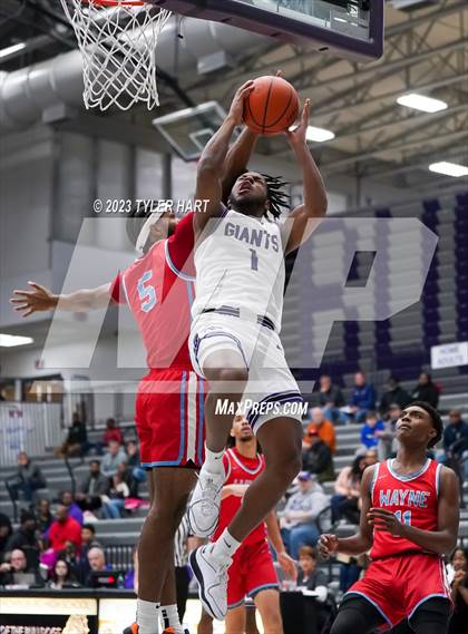 Thumbnail 2 in Fort Wayne Wayne vs. Ben Davis (Sneakers for Santa Shootout) photogallery.