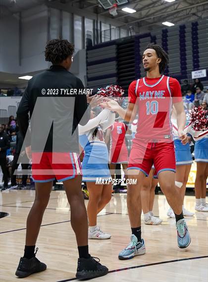 Thumbnail 2 in Fort Wayne Wayne vs. Ben Davis (Sneakers for Santa Shootout) photogallery.