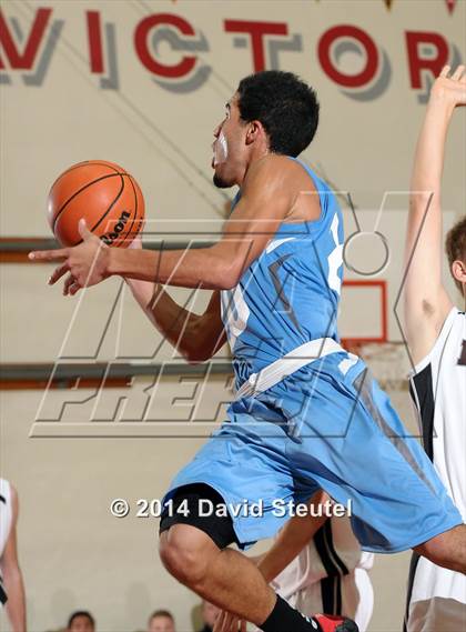 Thumbnail 3 in Mira Loma vs. Valley Christian (Viking Classic) photogallery.