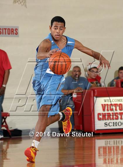 Thumbnail 3 in Mira Loma vs. Valley Christian (Viking Classic) photogallery.