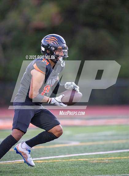 Thumbnail 2 in Capuchino @ Woodside photogallery.