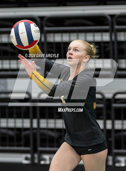Thumbnail 1 in Bountiful vs. Wasatch (UHSAA 5A Second Round) photogallery.