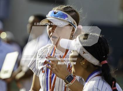 Thumbnail 3 in Coahoma vs. Lexington (UIL Softball 3A D2 Final) photogallery.