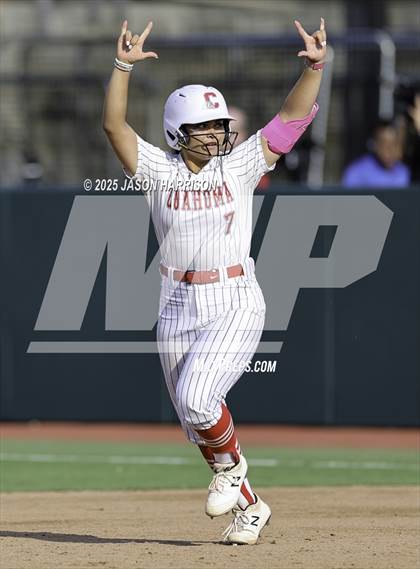 Thumbnail 3 in Coahoma vs. Lexington (UIL Softball 3A D2 Final) photogallery.