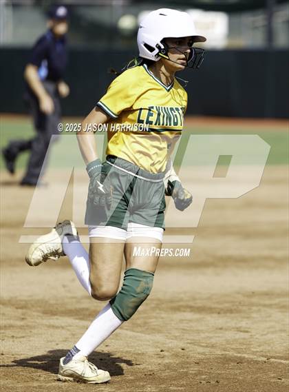 Thumbnail 1 in Coahoma vs. Lexington (UIL Softball 3A D2 Final) photogallery.