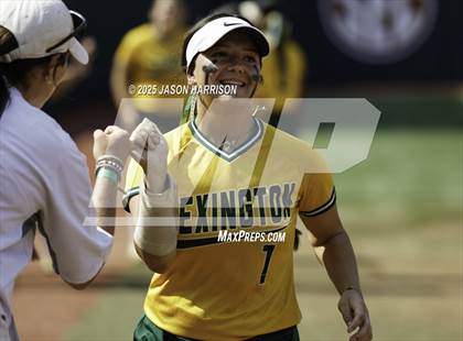 Thumbnail 1 in Coahoma vs. Lexington (UIL Softball 3A D2 Final) photogallery.