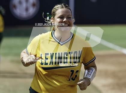 Thumbnail 3 in Coahoma vs. Lexington (UIL Softball 3A D2 Final) photogallery.