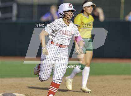Thumbnail 2 in Coahoma vs. Lexington (UIL Softball 3A D2 Final) photogallery.