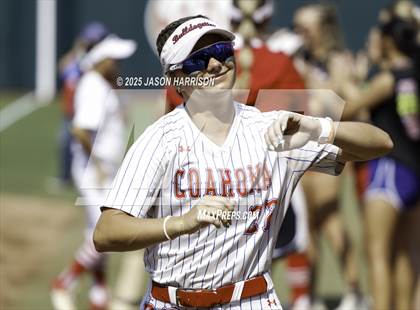 Thumbnail 2 in Coahoma vs. Lexington (UIL Softball 3A D2 Final) photogallery.