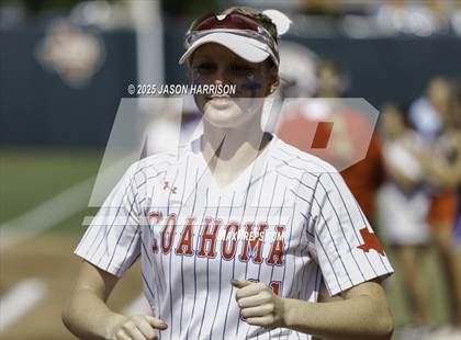 Thumbnail 3 in Coahoma vs. Lexington (UIL Softball 3A D2 Final) photogallery.