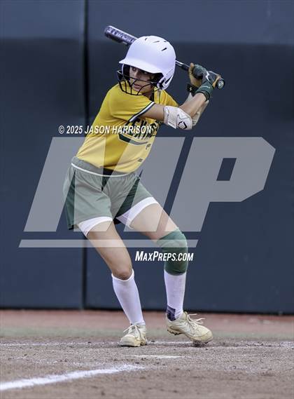 Thumbnail 1 in Coahoma vs. Lexington (UIL Softball 3A D2 Final) photogallery.