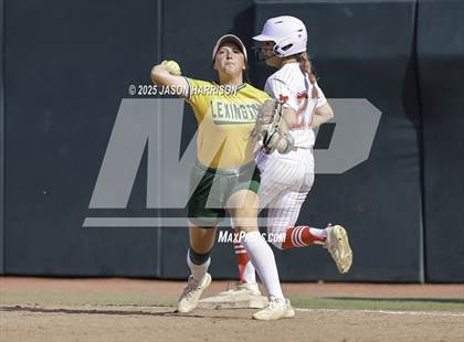 Thumbnail 3 in Coahoma vs. Lexington (UIL Softball 3A D2 Final) photogallery.