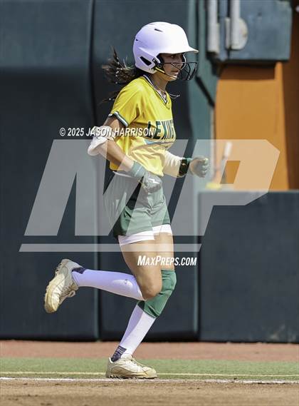 Thumbnail 1 in Coahoma vs. Lexington (UIL Softball 3A D2 Final) photogallery.