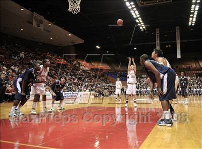 Thumbnail 1 in Clovis West vs. Clovis East (CIF CS D1 Final) photogallery.
