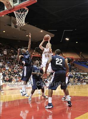 Thumbnail 3 in Clovis West vs. Clovis East (CIF CS D1 Final) photogallery.
