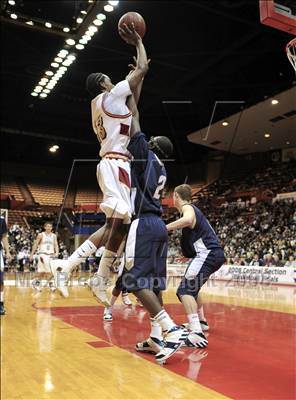 Thumbnail 2 in Clovis West vs. Clovis East (CIF CS D1 Final) photogallery.