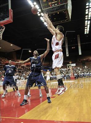 Thumbnail 1 in Clovis West vs. Clovis East (CIF CS D1 Final) photogallery.