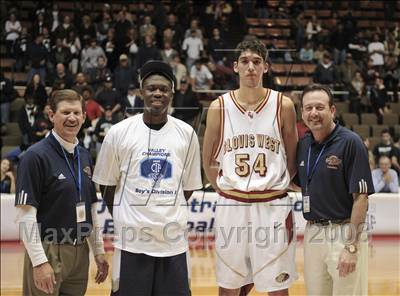 Thumbnail 1 in Clovis West vs. Clovis East (CIF CS D1 Final) photogallery.