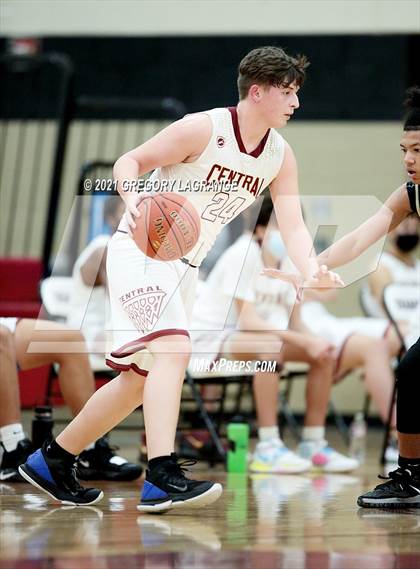 Thumbnail 3 in JV: Fossil Ridge vs Keller Central photogallery.