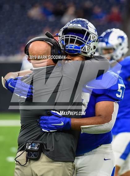 Thumbnail 2 in Katy Taylor vs Cypress Creek (UIL 6A Regional Playoff) photogallery.