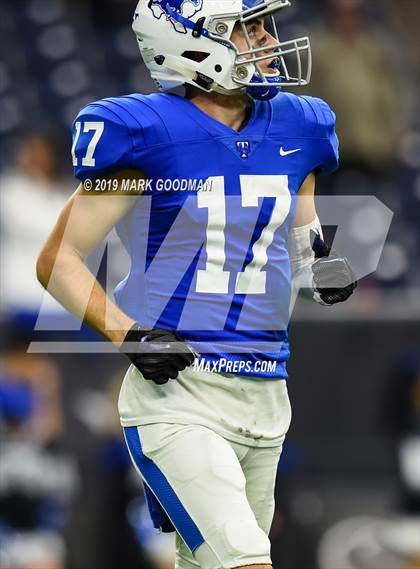 Thumbnail 1 in Katy Taylor vs Cypress Creek (UIL 6A Regional Playoff) photogallery.