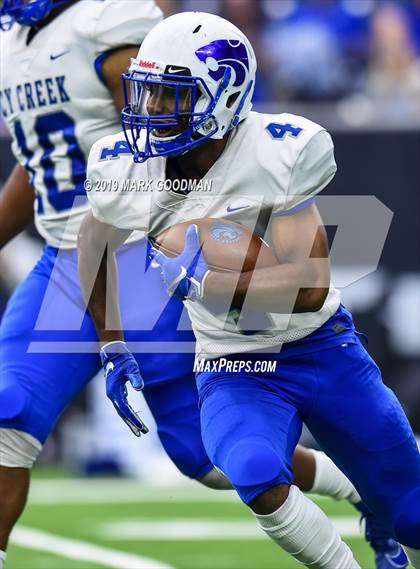 Thumbnail 3 in Katy Taylor vs Cypress Creek (UIL 6A Regional Playoff) photogallery.
