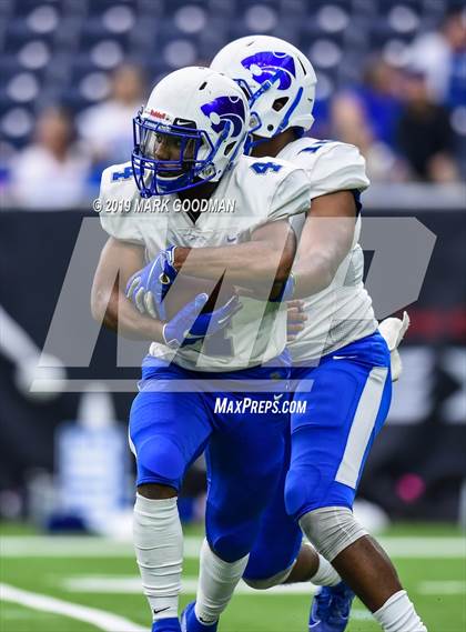 Thumbnail 3 in Katy Taylor vs Cypress Creek (UIL 6A Regional Playoff) photogallery.