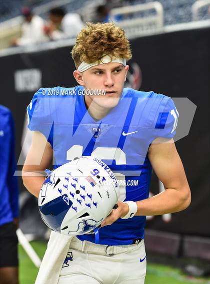 Thumbnail 2 in Katy Taylor vs Cypress Creek (UIL 6A Regional Playoff) photogallery.