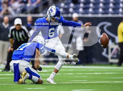 Thumbnail 3 in Katy Taylor vs Cypress Creek (UIL 6A Regional Playoff) photogallery.